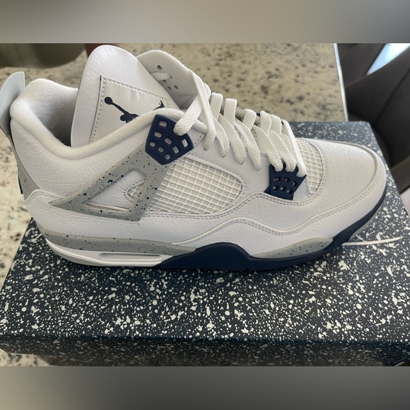 Air Jordan 4 Retro White/Midnight Navy - size 10.5 - Picture 5 of 8